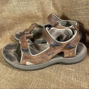 Teva Langdon River Sport Sandals Brown strap hikin